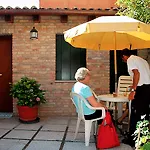 Hotel Rosa 2*