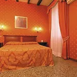 Hotel Rosa 2*
