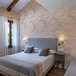Rosa Hotel 2*