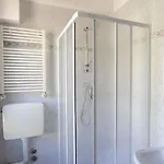 Rosa Hotel 2*
