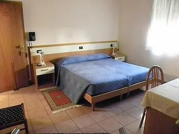 Rosa Otel Venedik