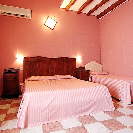 Otel Rosa