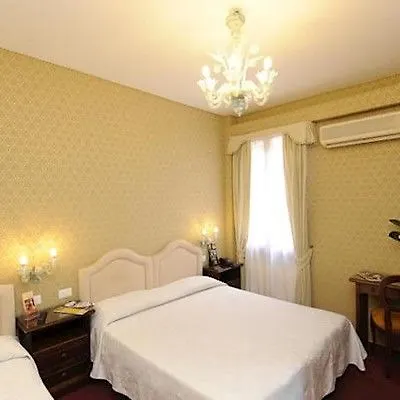 Otel Rosa